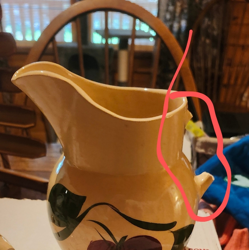 5/5,00 Hall Pitcher